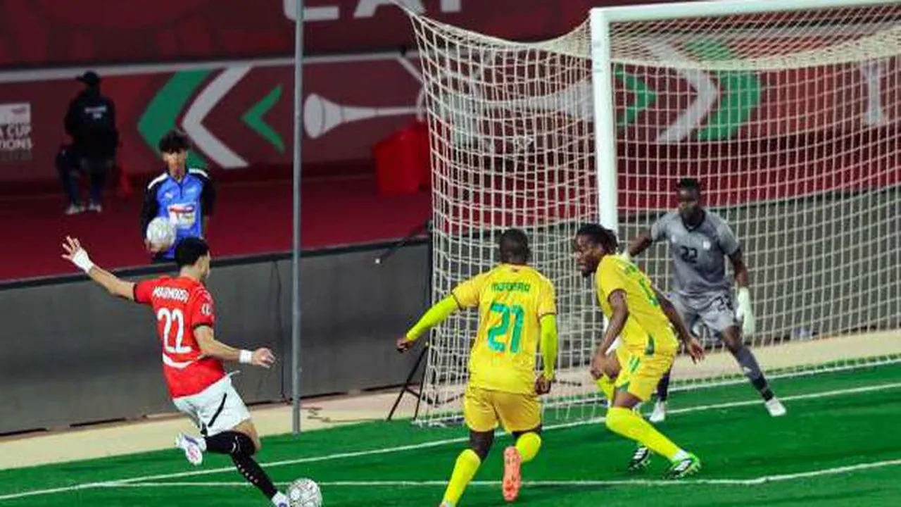 حسام حسن يرد على شائعات انتقال عمر مرموش إلى توتنهام هوتسبير